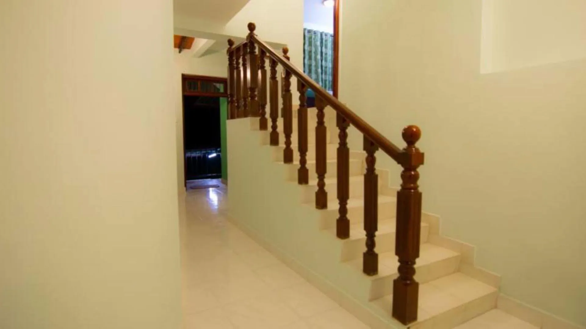 كاندي Owinwil Boutique Hotel 2*,